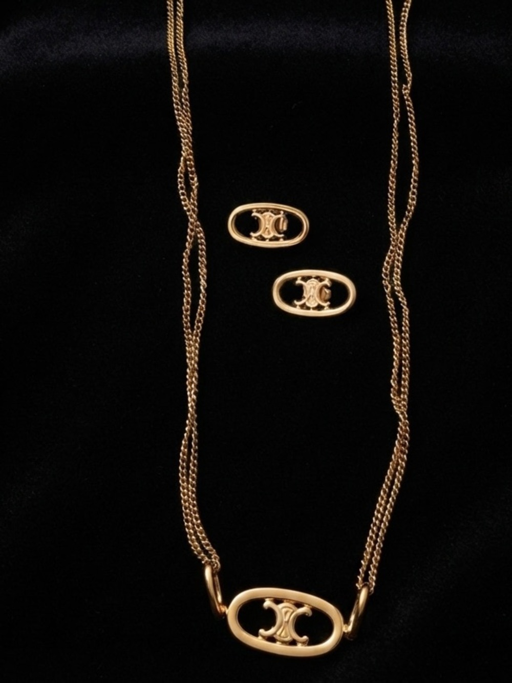 Gold Tone Double-Chain Necklace with Pendant and Matching Earrings
